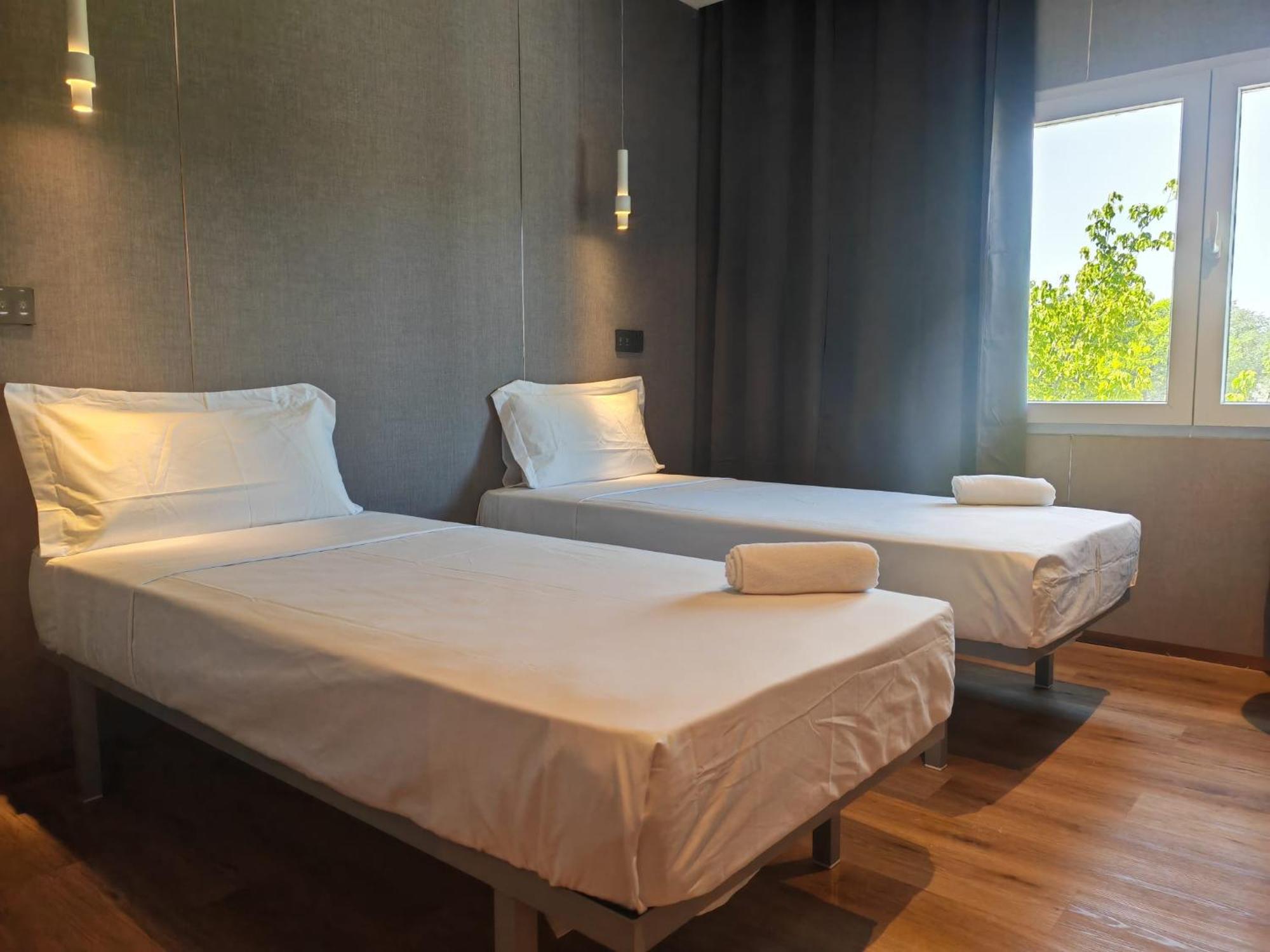 Hotel Golden Alcorcón Kültér fotó